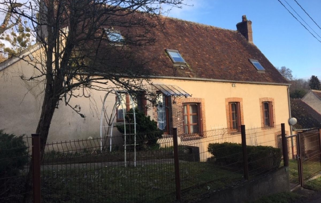 PERCHE VAL D`HUISNE IMMOBILIER : House | BRETONCELLES (61110) | 110 m2 | 114 000 € 