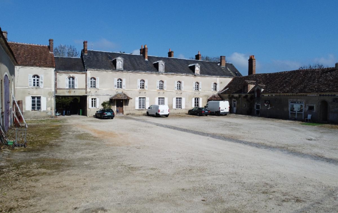 PERCHE VAL D`HUISNE IMMOBILIER : House | NOGENT-LE-ROTROU (28400) | 340 m2 | 477 000 € 