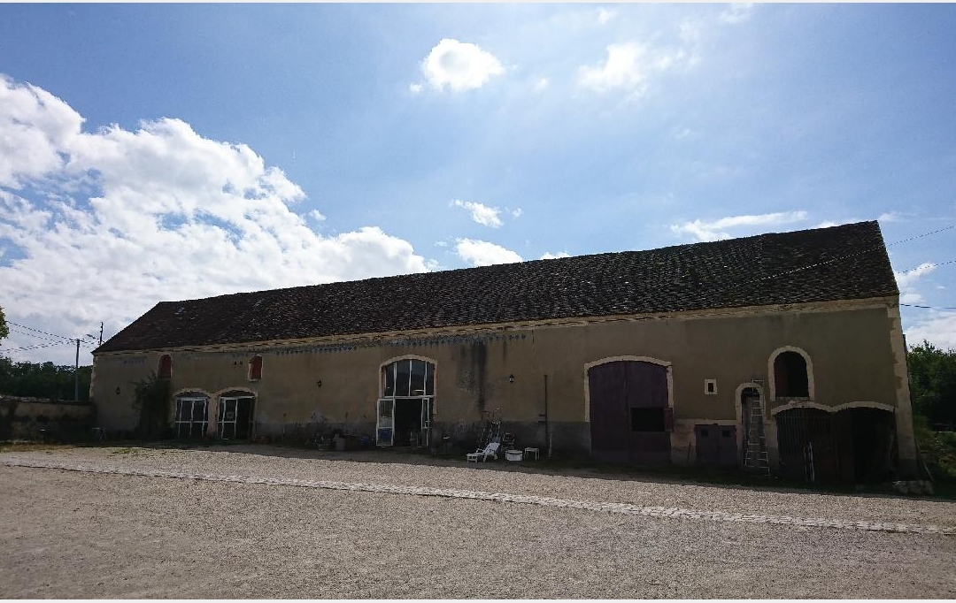 PERCHE VAL D`HUISNE IMMOBILIER : House | NOGENT-LE-ROTROU (28400) | 340 m2 | 477 000 € 