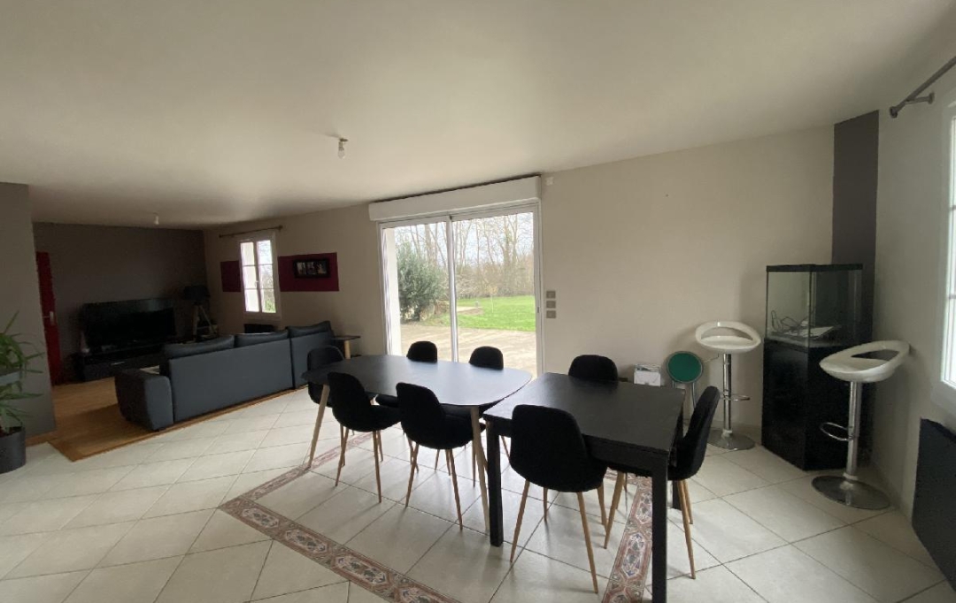 PERCHE VAL D`HUISNE IMMOBILIER : House | MALE (61260) | 146 m2 | 273 000 € 