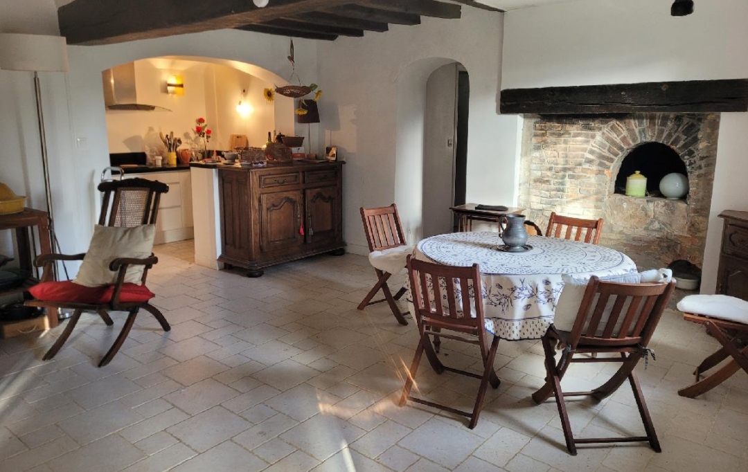 PERCHE VAL D`HUISNE IMMOBILIER : House | THIRON GARDAIS (28480) | 202 m2 | 214 000 € 