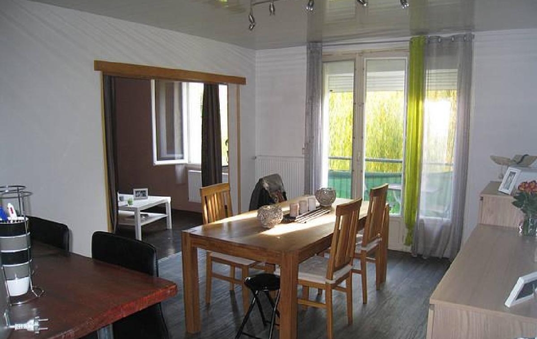 PERCHE VAL D`HUISNE IMMOBILIER : Appartement | NOGENT-LE-ROTROU (28400) | 52 m2 | 81 000 € 