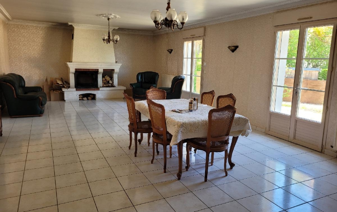 PERCHE VAL D`HUISNE IMMOBILIER : House | NOGENT-LE-ROTROU (28400) | 249 m2 | 399 000 € 